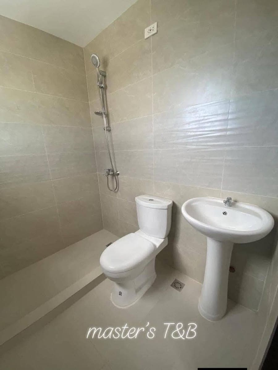 For RENT Townhouse unit in Minglanilla Highlands, Tubod Minglanilla, Cebu - photo 5
