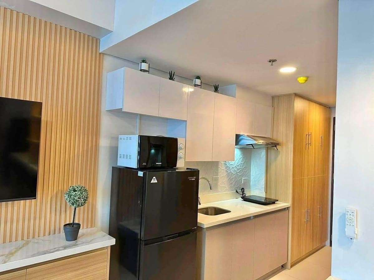 Studio at 38th Park Avenue Cebu IT Park For Rent - photo 4