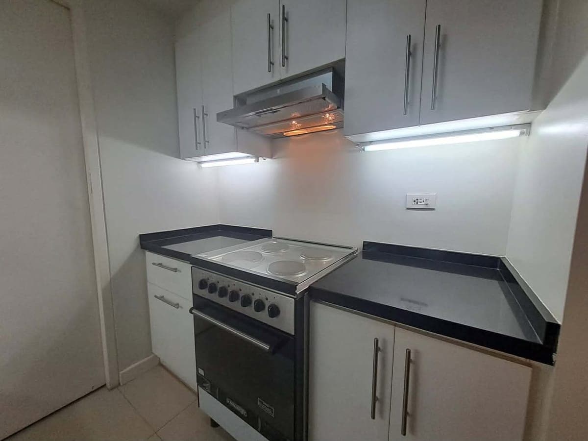 FOR RENT: One Bedroom Unit in Sedona Parc inside Cebu Business Park - photo 5