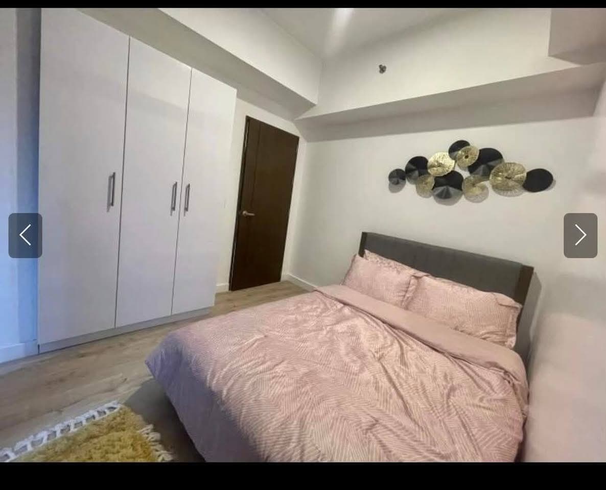 Live in style at 38 Park Avenue — a fully furnished 1‑bedroom unit with elegant interiors, complete... - photo 5