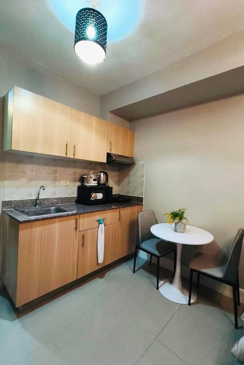 👉For Rent Newly Renovated Studio in Grand Residences East Tower B - photo 2