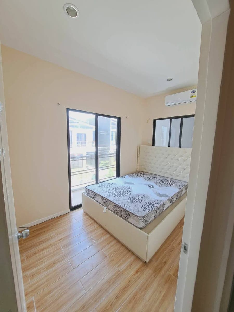 FOR RENT: 3 Bedroom Unit – West Boxhill Residences - photo 5