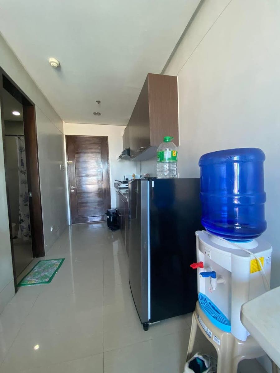 Baseline Residences unit for Rent - photo 3