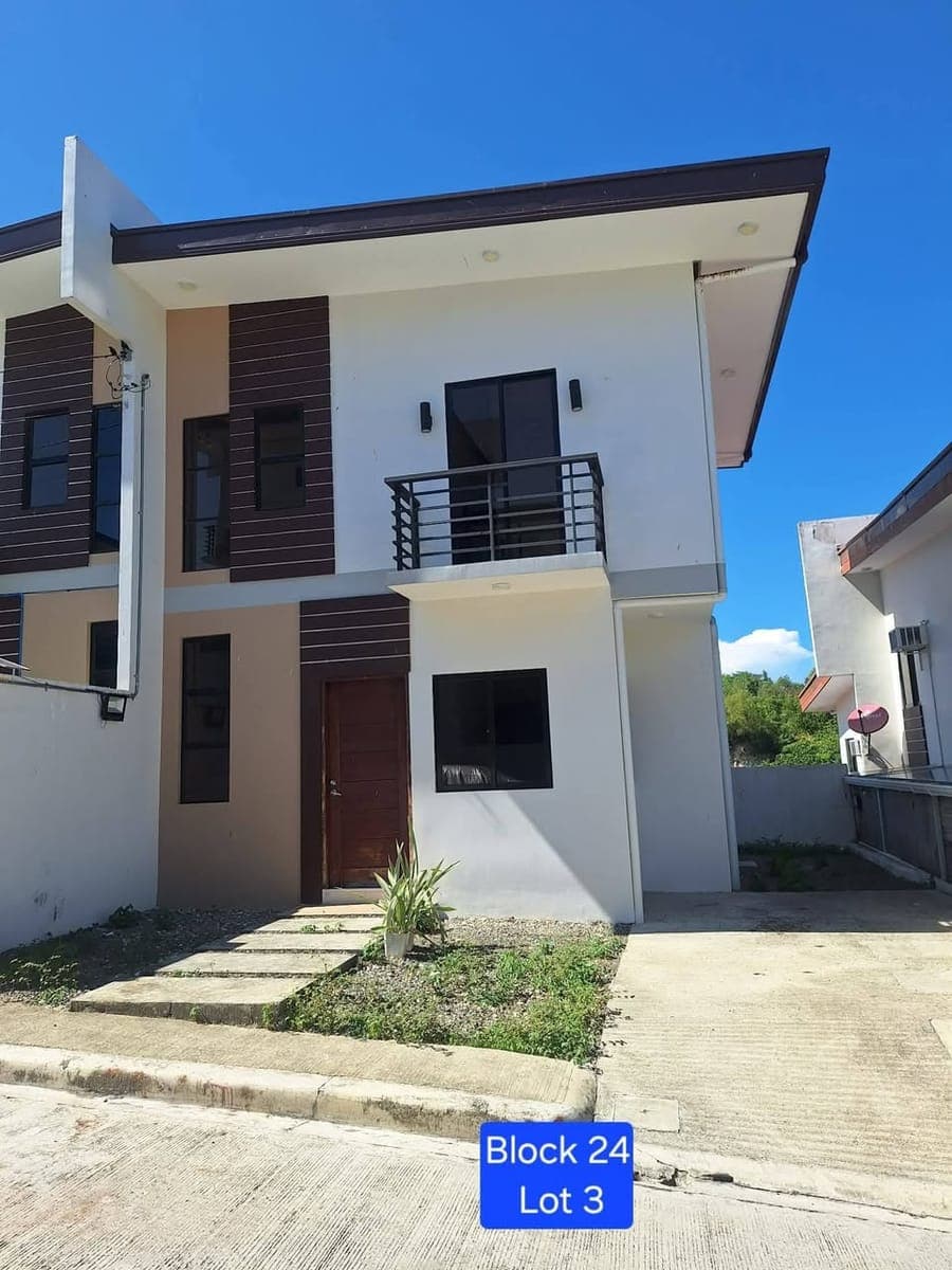 🏡✨ Semi-Furnished 3-Bedroom Duplex in Lilo-an, Cebu ✨🏡 - photo 1