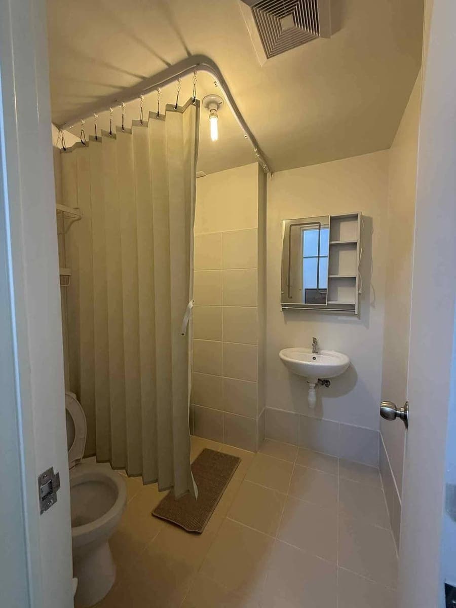 STUDIO UNIT for RENT - photo 5