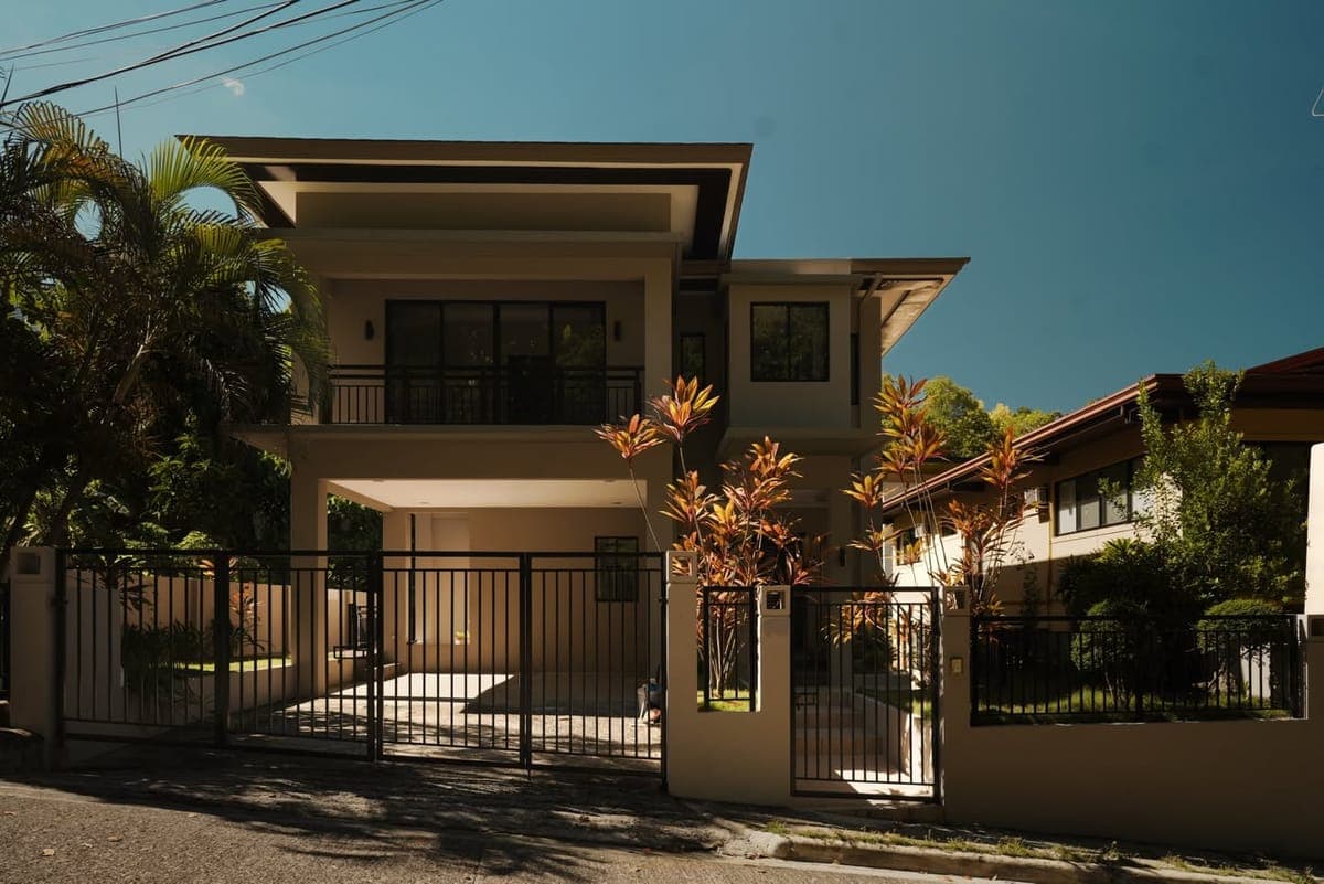 🏡 FOR LEASE | Spacious 3-Storey Home with Swimming Pool in Maria Luisa Estate Park, Banilad - photo 2