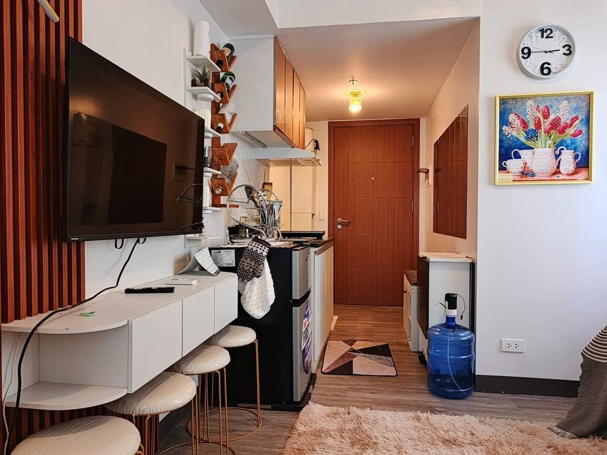 FOR RENT: Studio Corner Unit – Symfoni Nichols Condominium - photo 5