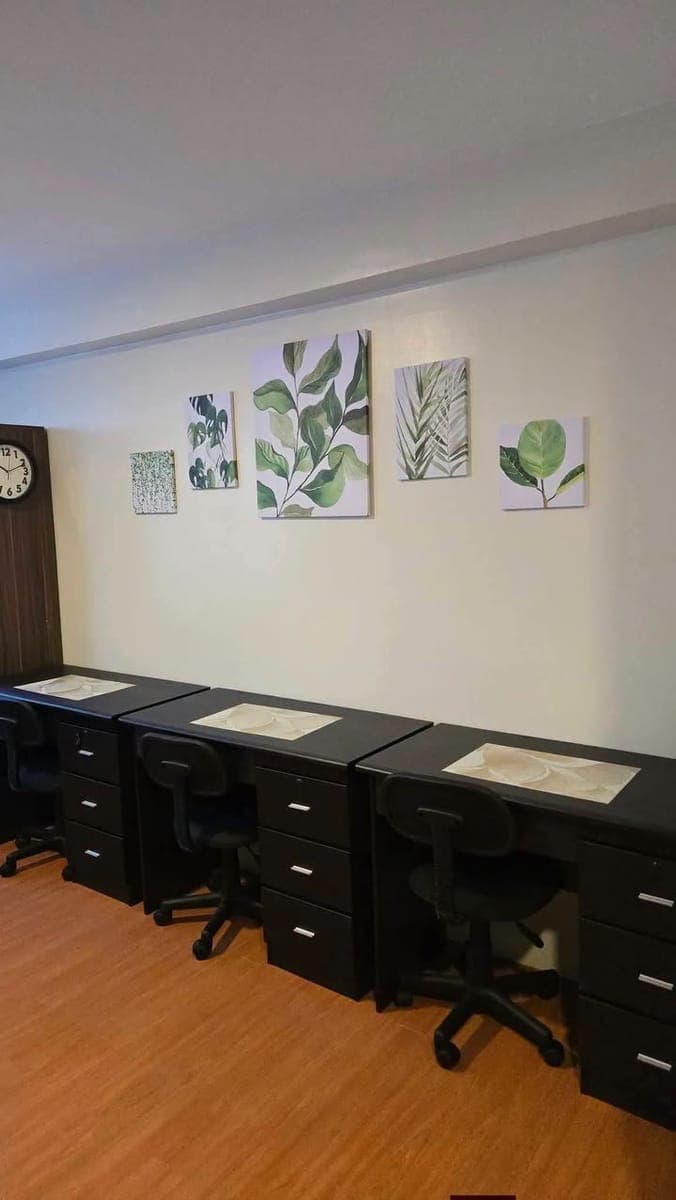 Dorm Space Available for Female Students or Rent the whole unit - photo 2