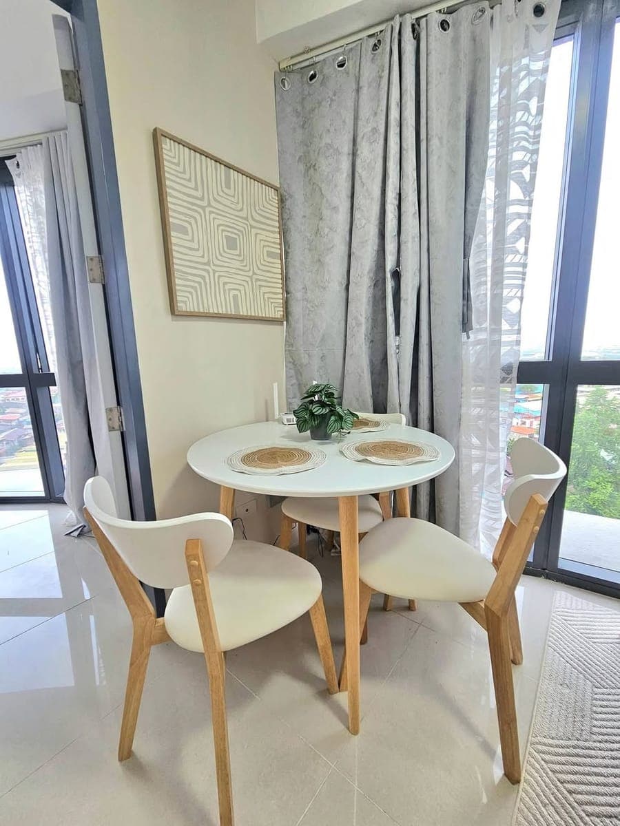 🏢 Brand-New Fully Furnished 1BR Unit - photo 2