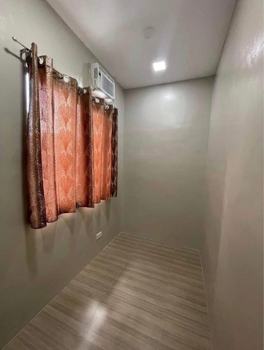 Townhouse inside gated subdivision in Tisa for RENT - photo 5
