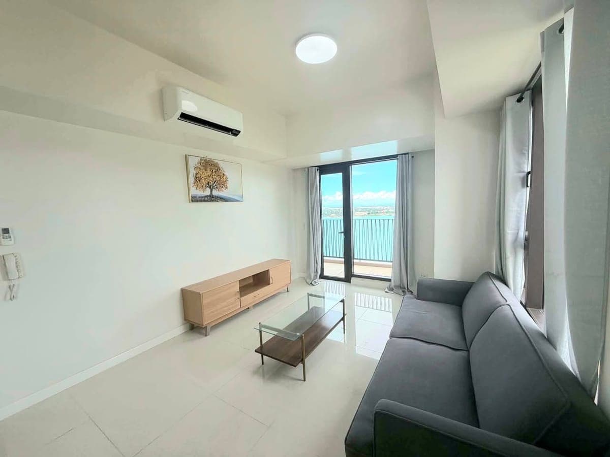 FOR RENT: MANDANI BAY 3 BEDROOM CONDO UNIT WITH PARKING SLOT, TOWER 1 - photo 2