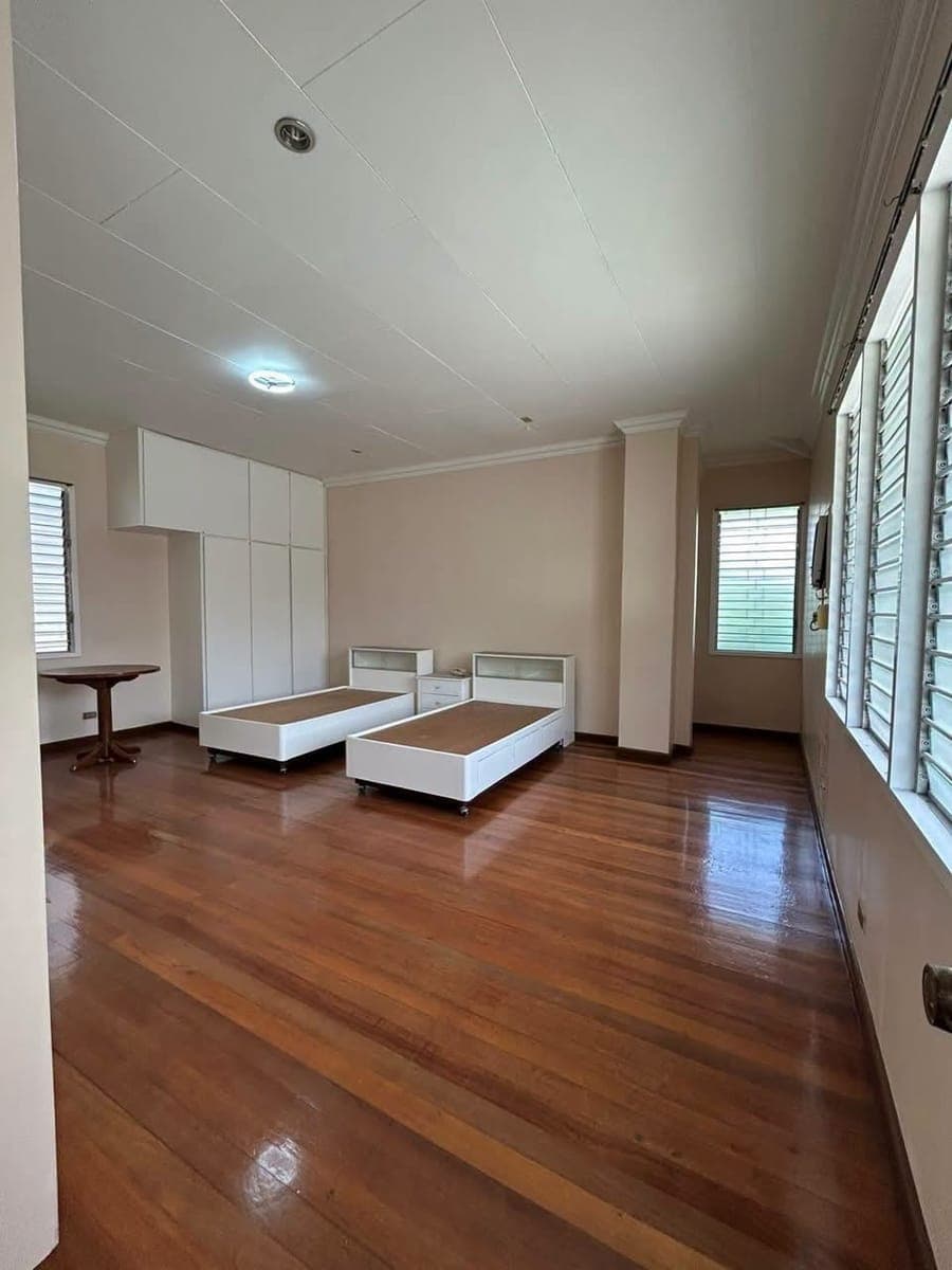 HOUSE FOR RENT IN CAPITOL SITE - photo 4