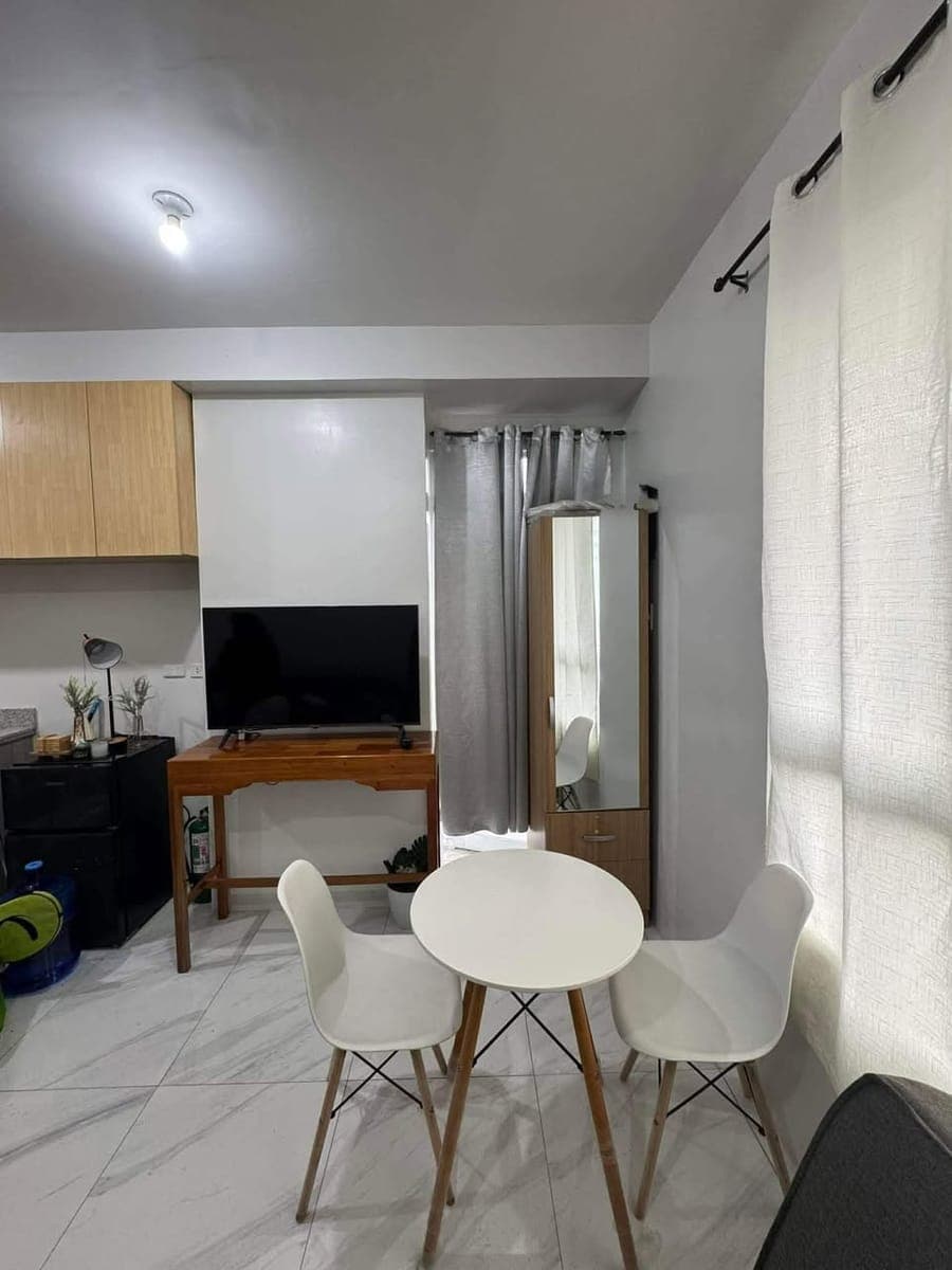 AFFORDABLE FURNISHED STUDIO UNIT with BALCONY FOR RENT‼️ - photo 4