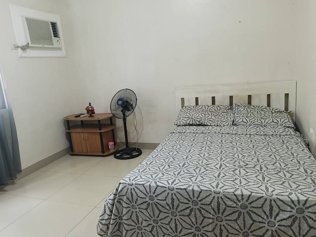 CASA MIRA LABANGON - photo 1