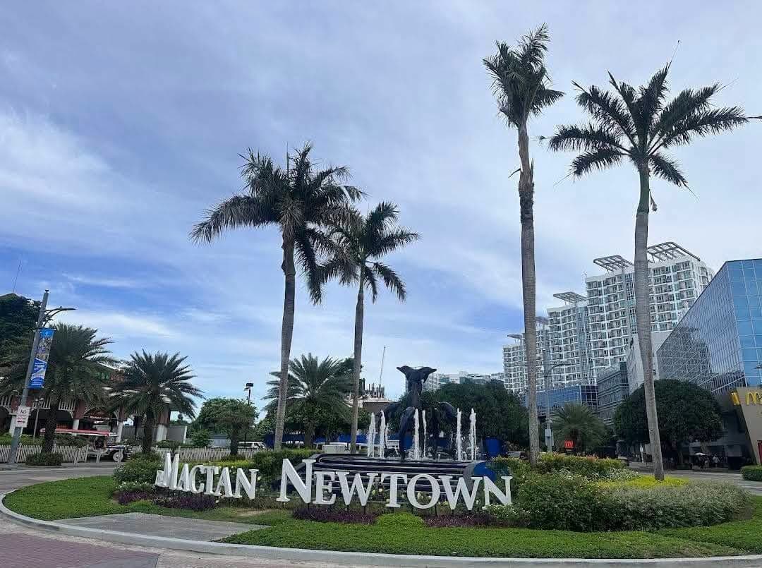 ✨MACTAN NEWTOWN 1 BEDROOM WITH BALCONY FOR RENT - photo 1