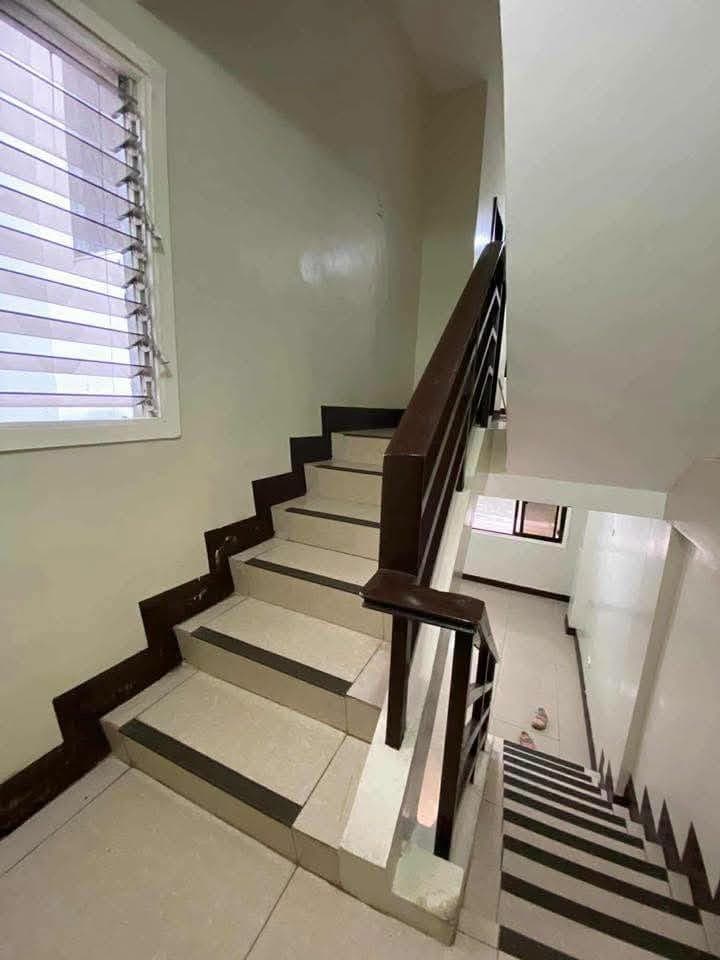 🏡 FOR RENT | 5-Bedroom House in Talisay City - photo 3