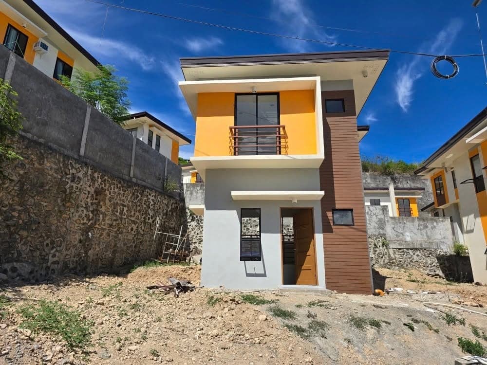 Brand New Single Detached House FOR RENT in Minglanilla - photo 1