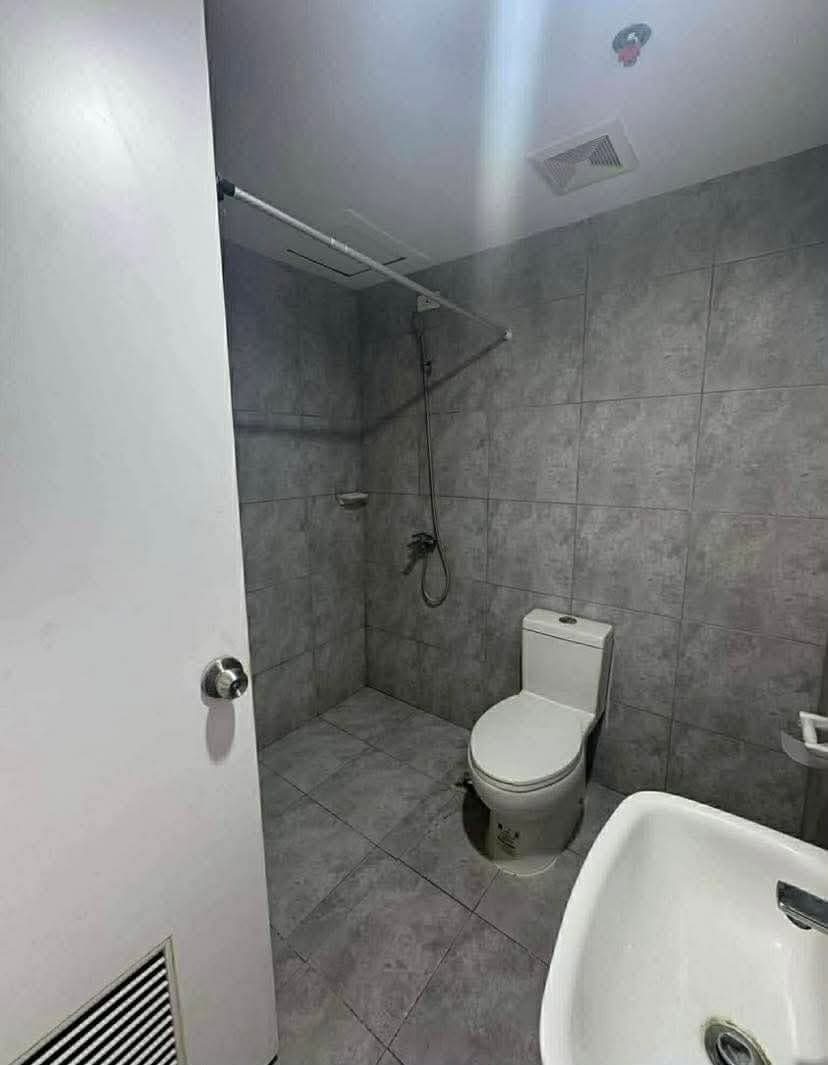 DL:CONDO FOR RENT - photo 5