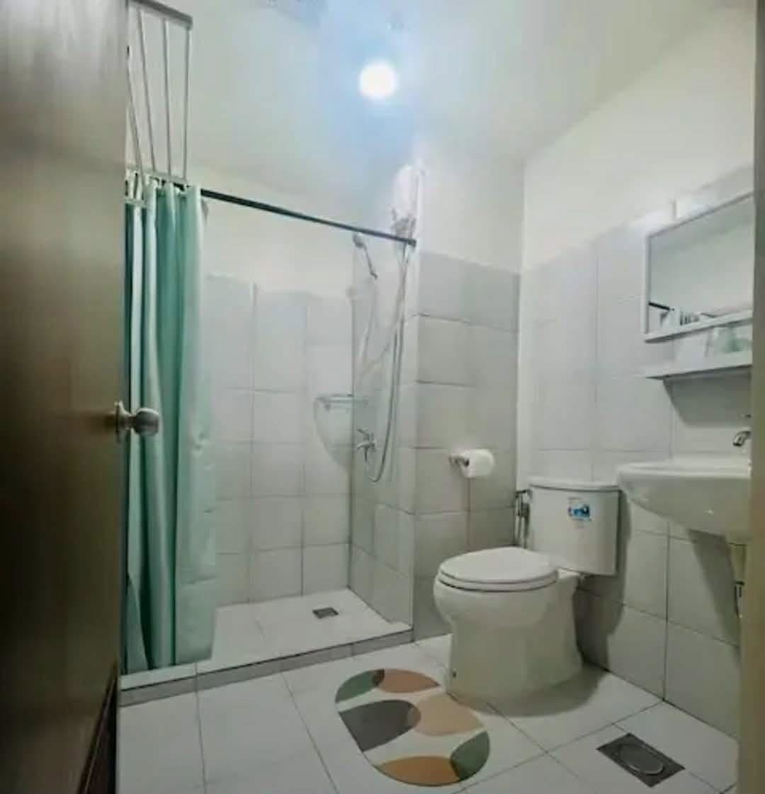 FOR RENT: Studio Unit with Balcony – Casa Mira Towers - photo 5
