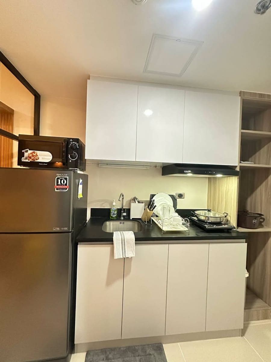 FULLY FURNISHED STUDIO UNIT FOR RENT/SUBLEASE - photo 1
