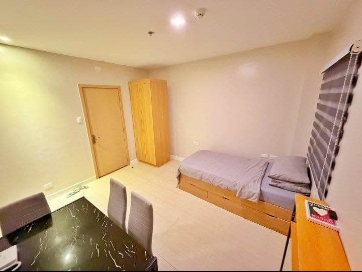 FOR RENT: Studio Unit – Hyde Tower, Cebu Park Residences - photo 1