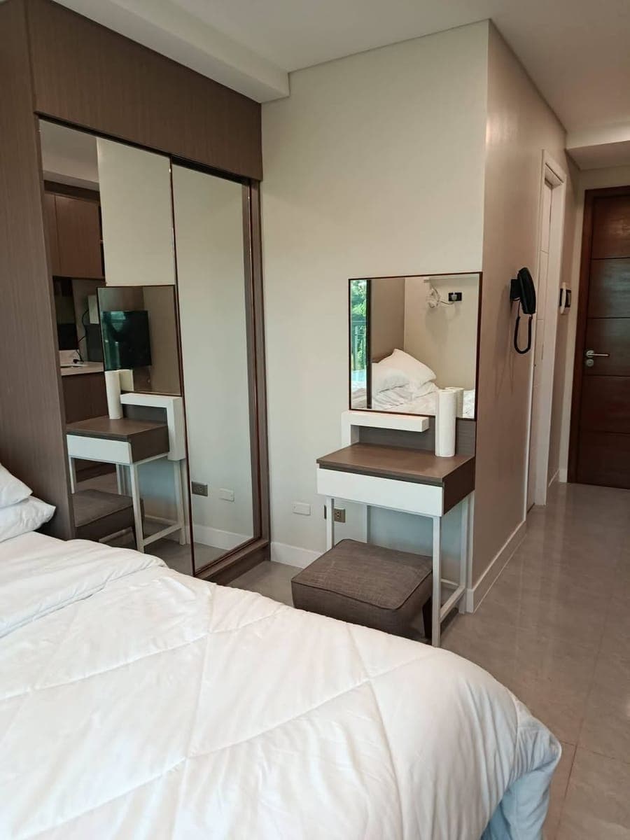 🏡 FOR RENT | Fully Furnished Studio Condo with Parking 🚗add on fee 5,000/month - photo 2