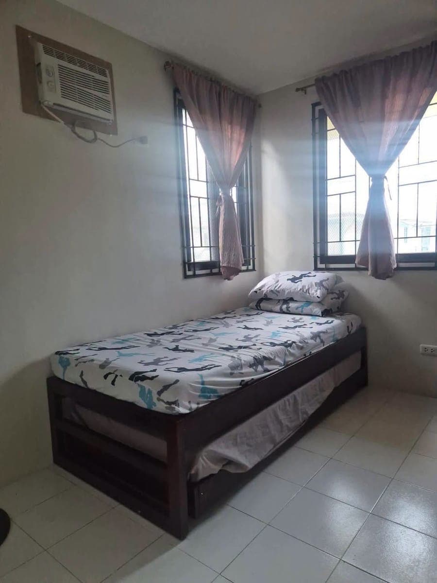 FOR RENT Fully furnished Studio condo unit - photo 2