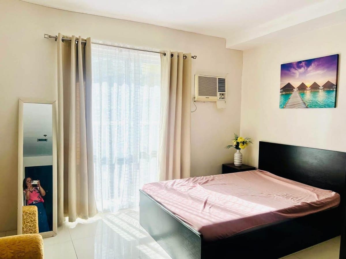 For Rent Furnished Studio Unit (23sqm) with step-up Balcony  in Bamboo Bay Community, Hernan Cortes... - photo 1