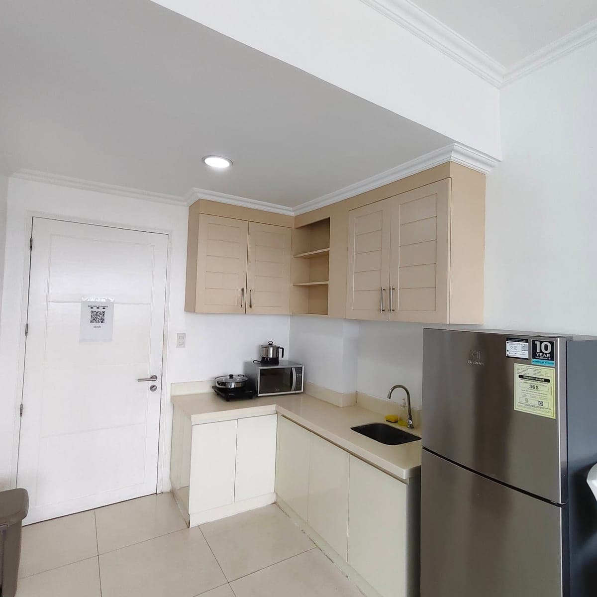 FOR RENT: Spacious Studio Unit at Avenir walking distance to Ayala and It park - photo 4