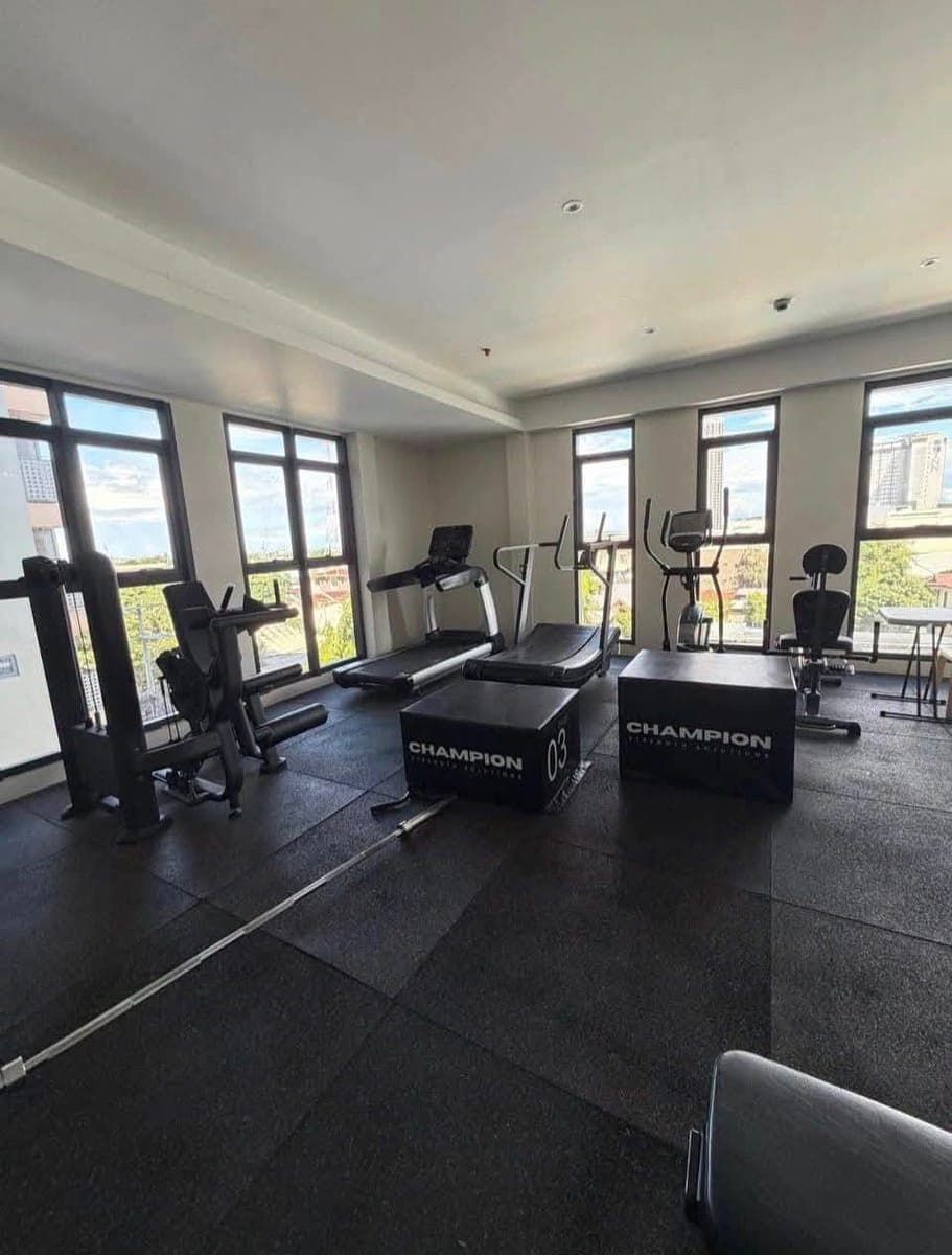 FOR RENT – AIRCONDO Studio Unit - photo 4