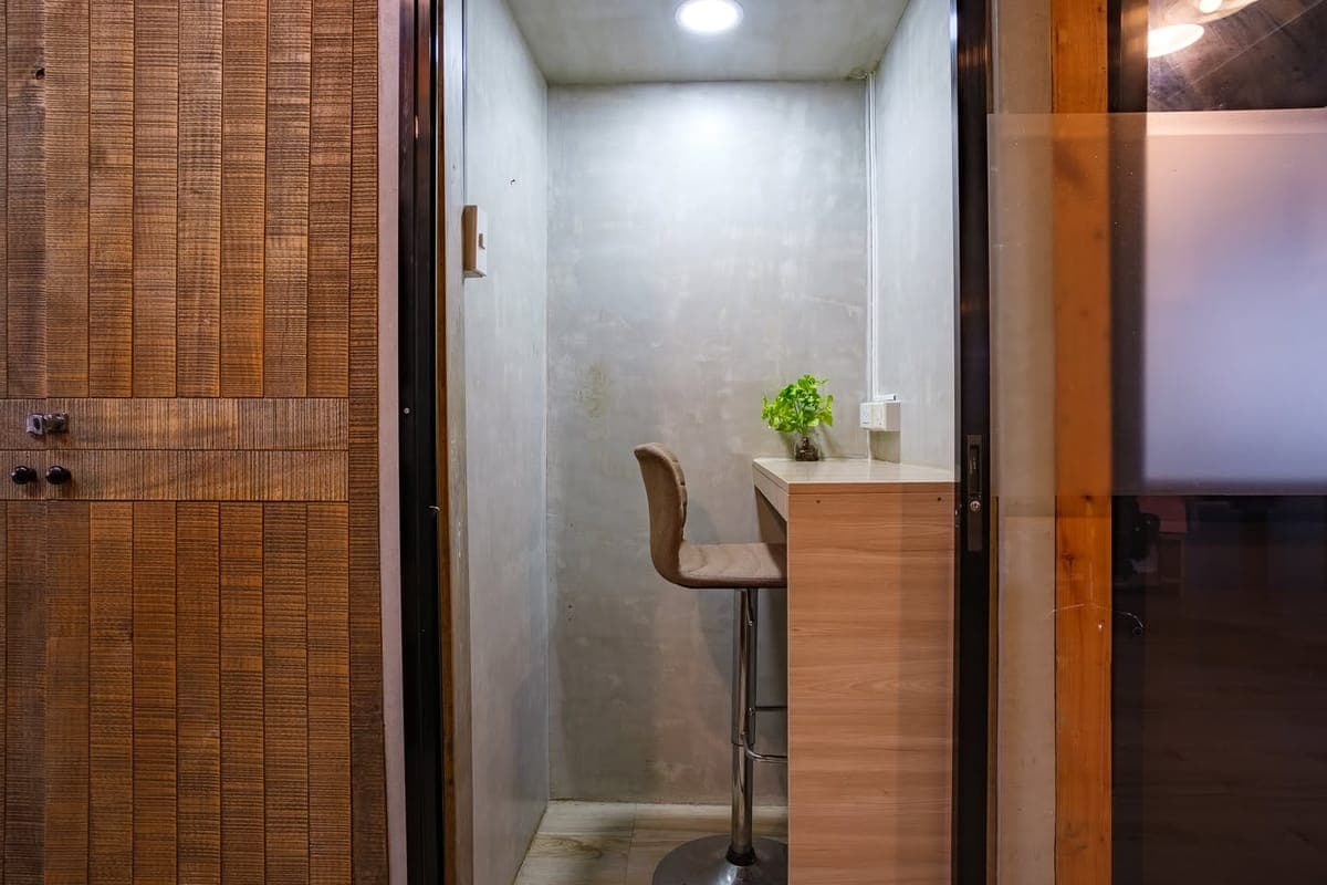 📍 Cebu IT Park Office | 6-Seater Private Office - photo 5