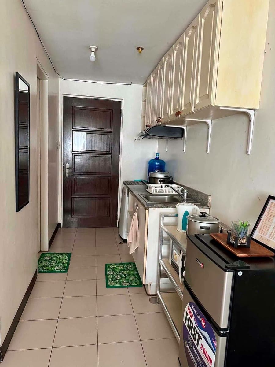 Persimmon Studio unit For Rent - photo 1