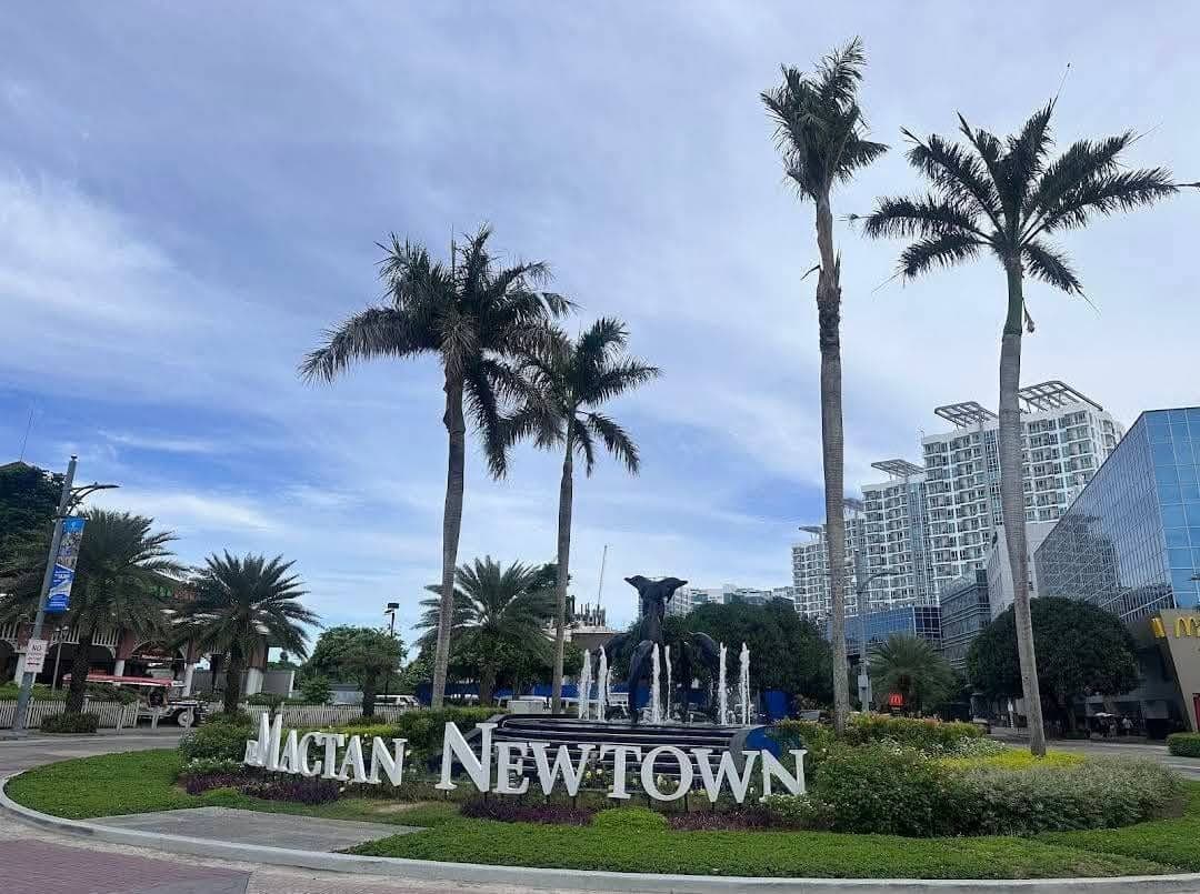 MACTAN NEWTON 1 BEDROOM WITH BALCONY FOR RENT - photo 1