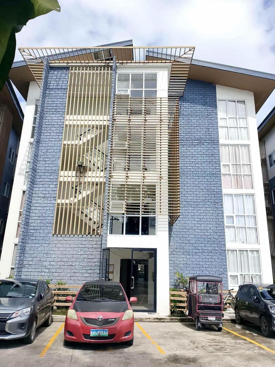 For Rent: Fully Furnished Modern Condo - photo 2