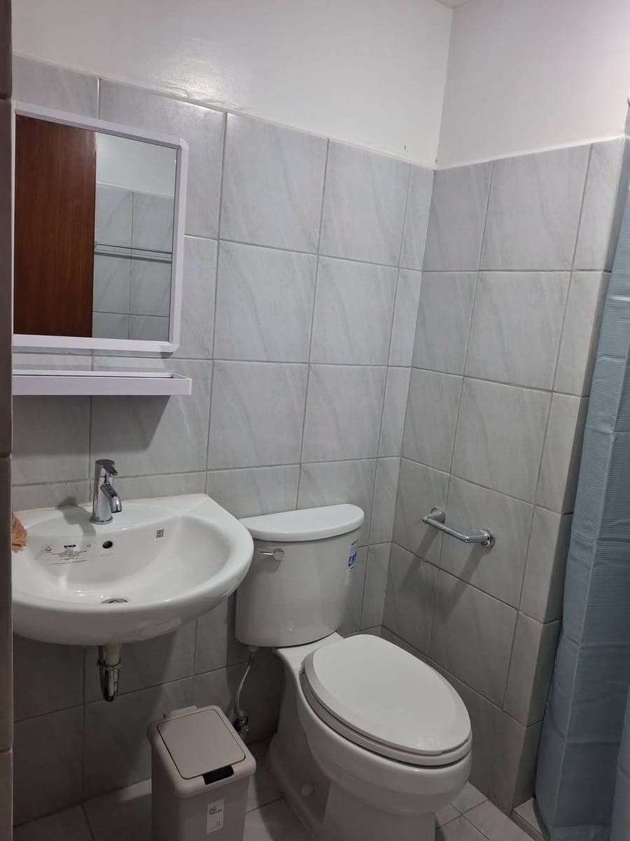---Direct Listing--- - photo 5