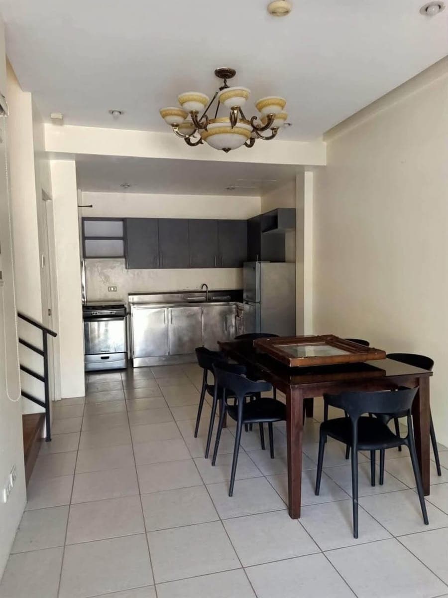 For Rent 📌Talamban  3 storey  Duplex house Semi-furnished - photo 5