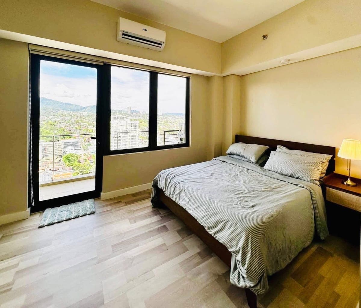 FOR LEASE: Brand New Furnished 1-Bedroom with Balcony in Baseline Prestige (Near Cebu Doctor’s Hospi... - photo 1