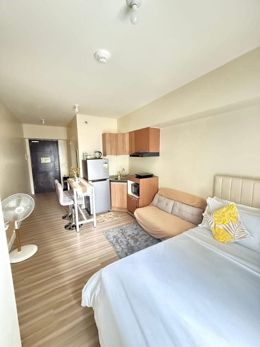 For Rent: Fully Furnished Studio Unit at Avida Riala Tower 4, Cebu IT Park - photo 3
