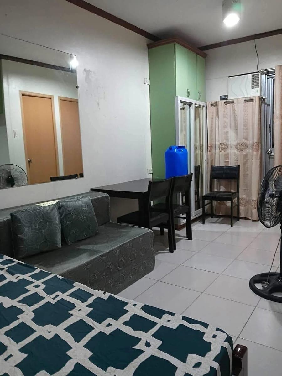 DL: La Guardia Flats 1 condo for rent - photo 5