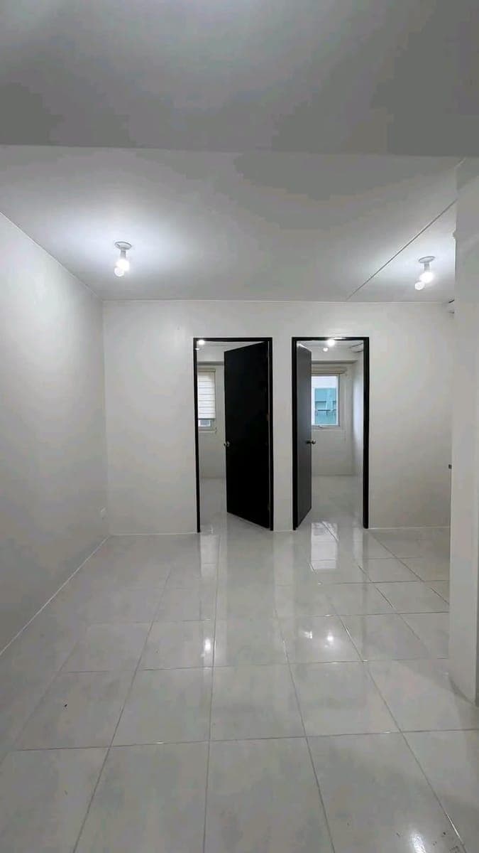 Description - photo 2