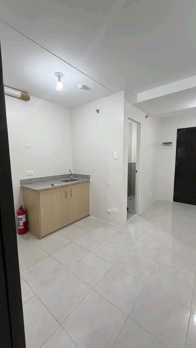 Description - photo 5