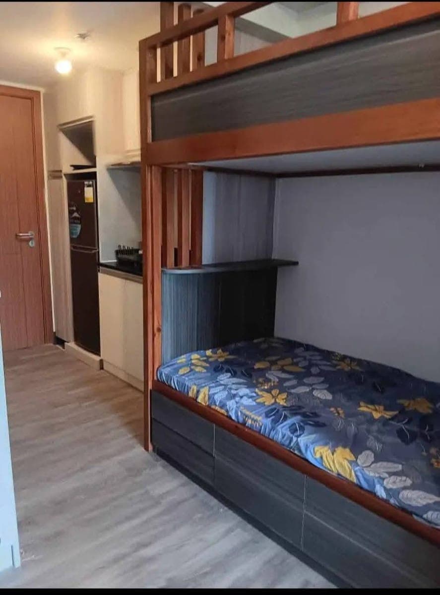 FOR RENT: Studio Unit with Bunk Beds – Symfoni Nichols Condominium - photo 2