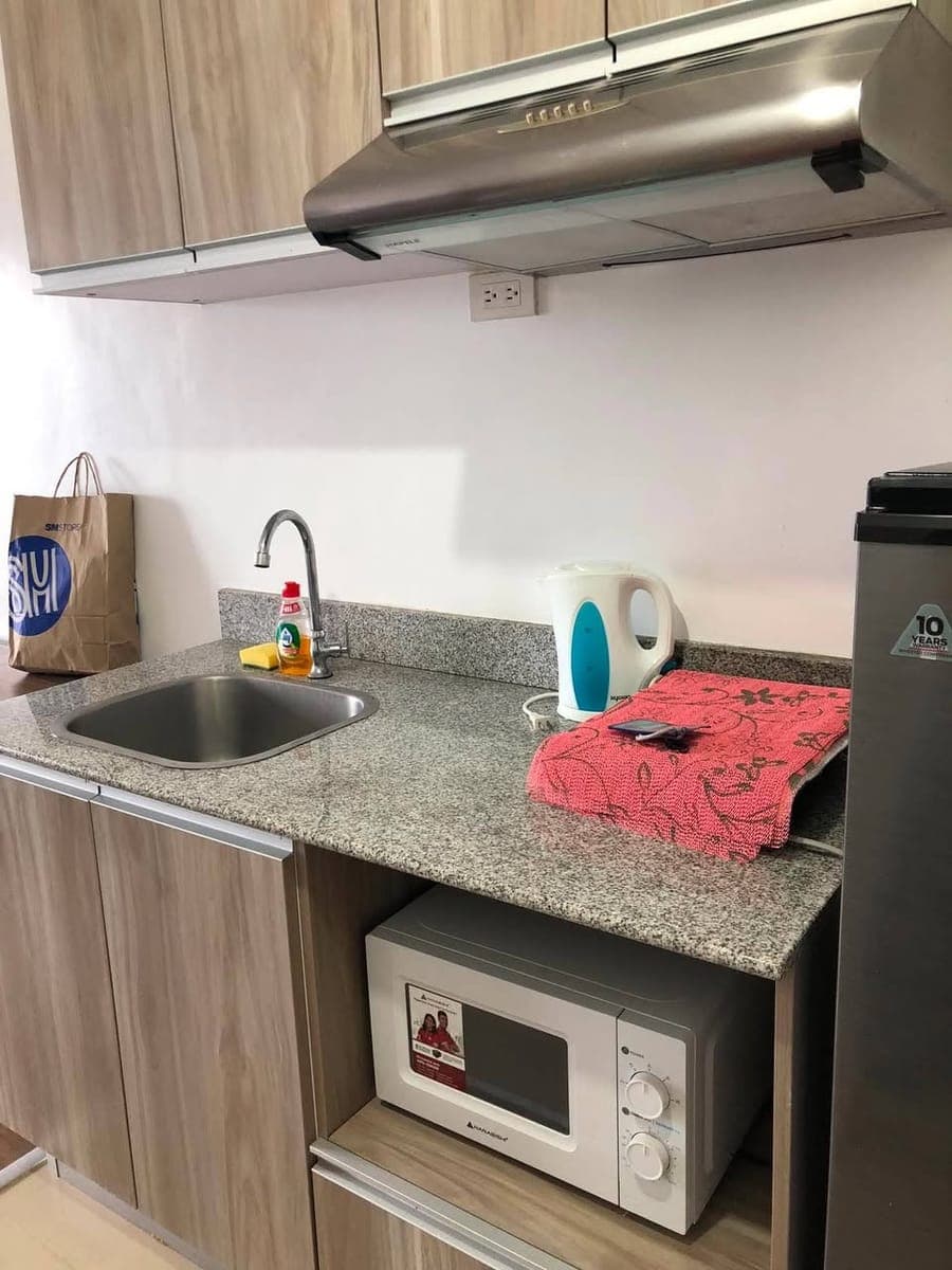 Studio type condo for rent near IT park - photo 2
