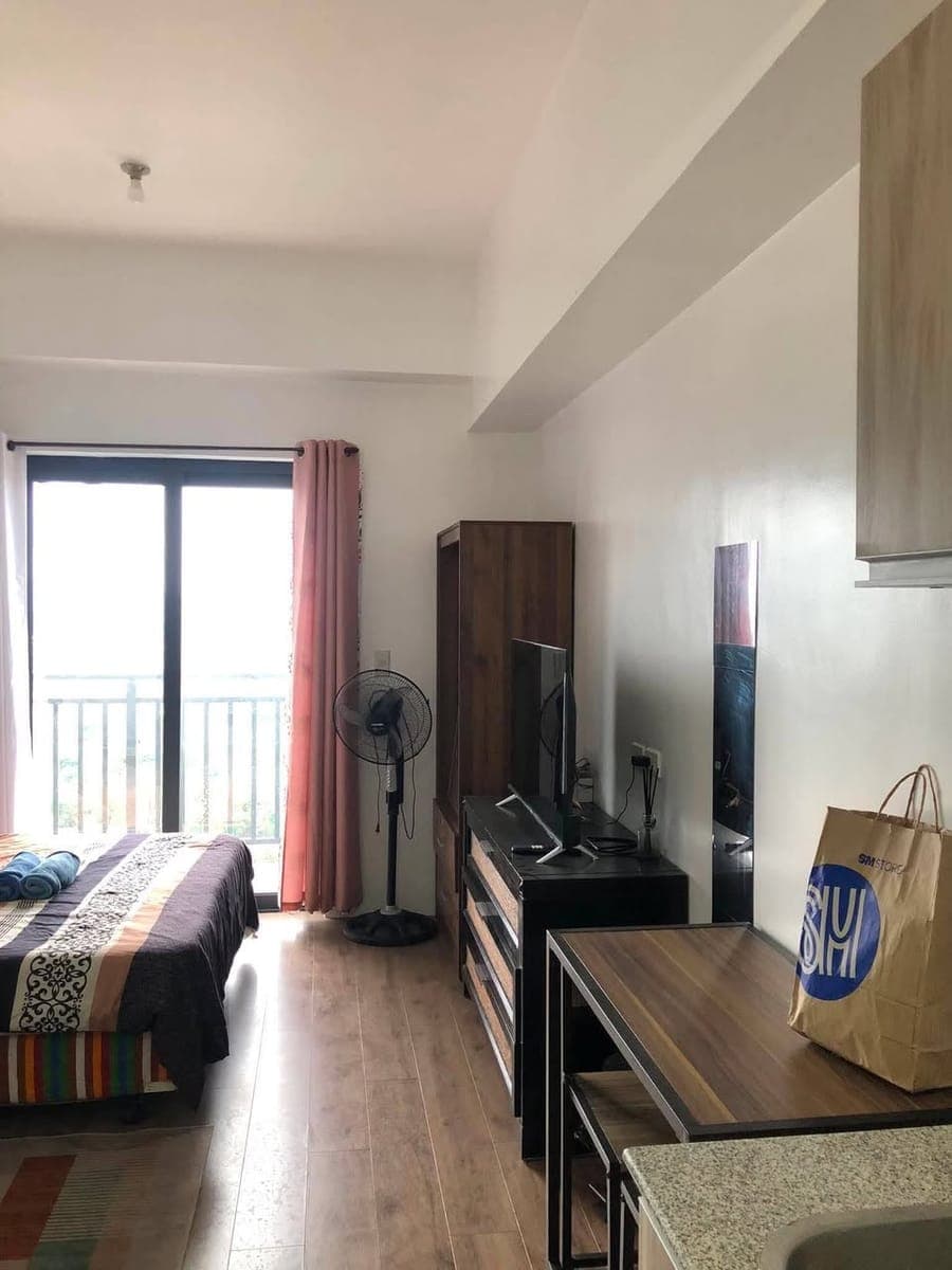 Studio type condo for rent near IT park - photo 3