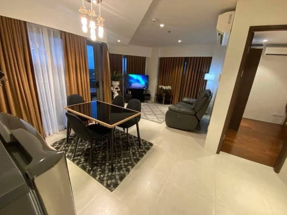 For Sale / For Rent: Corner 10th Floor, One-Bedroom Unit - photo 2