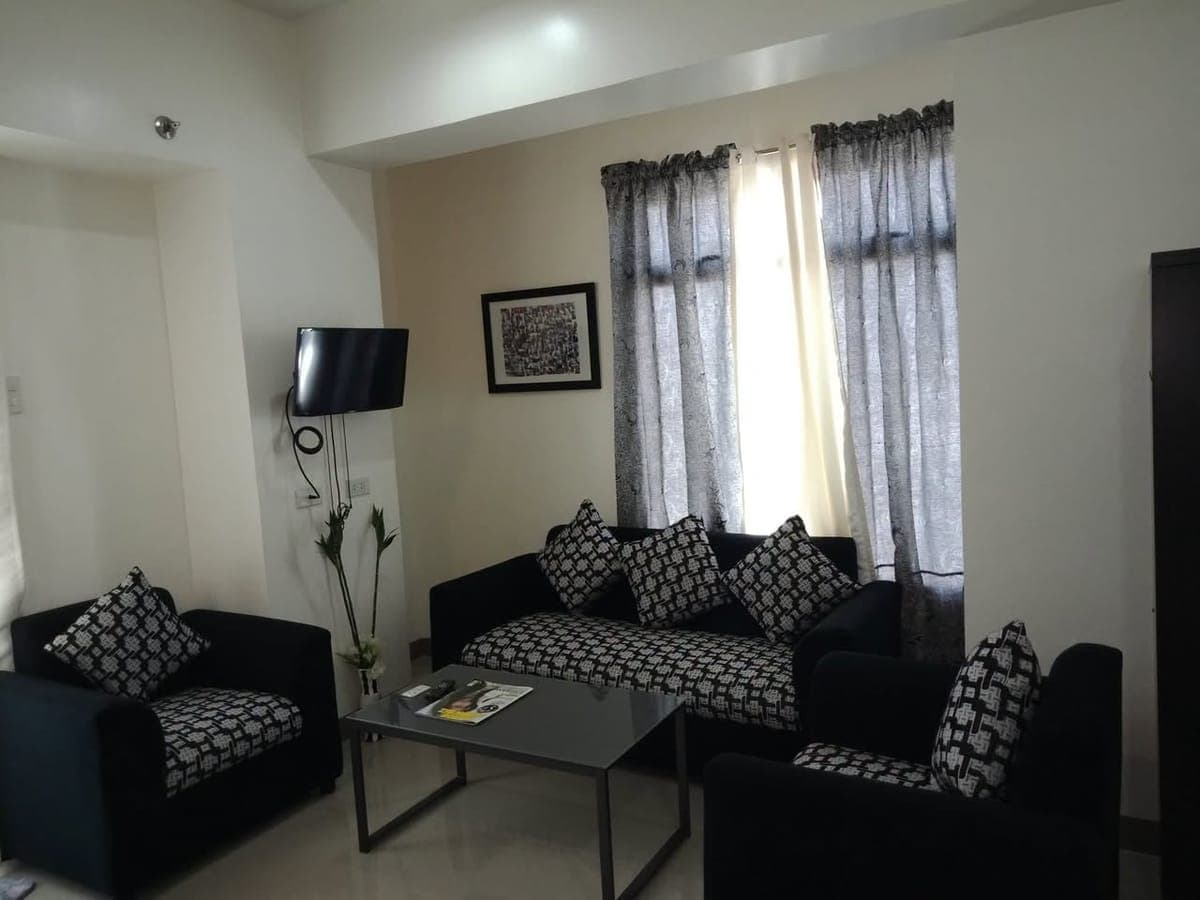 AVAILABLE FOR RENT - photo 1