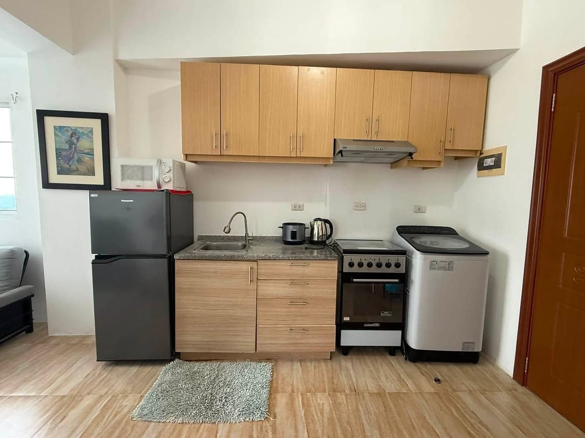 1-bedroom furnished condo unit in AppleOne Banawa Heights located in Good Shepherd Road, Banawa, Cebu City. - photo 4