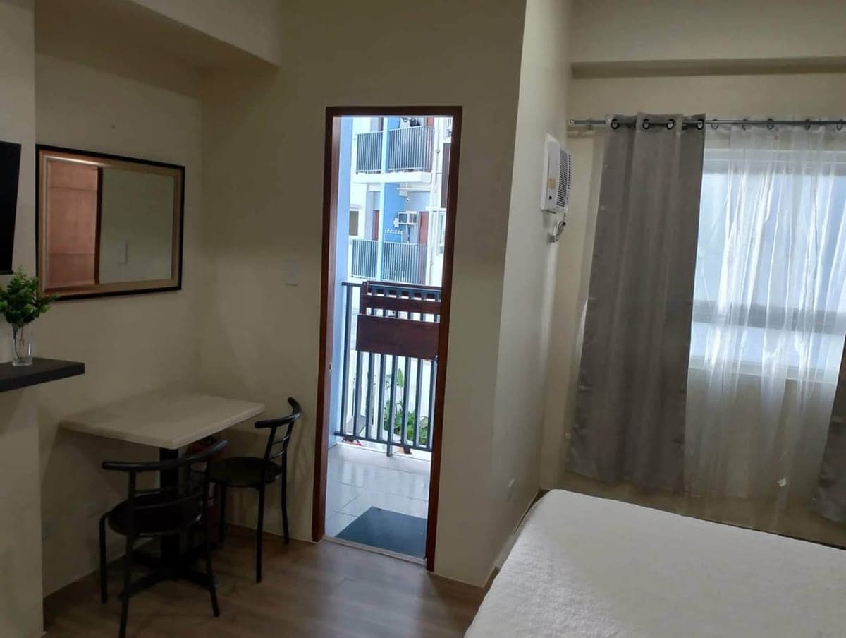 ✨ FOR RENT – Studio Unit with Balcony at Northwoods Residences ✨ - photo 5