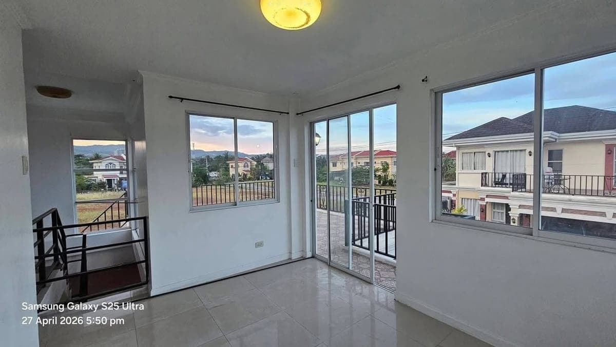For rent - 𝗣𝗿𝗶𝗺𝗲 𝗟𝗶𝘃𝗶𝗻𝗴 𝗶𝗻 𝗙𝗼𝗻𝘁𝗲 𝗱𝗲 𝗩𝗲𝗿𝘀𝗮𝗶𝗹𝗹𝗲𝘀, Minglanilla Cebu - 𝗦�... - photo 2