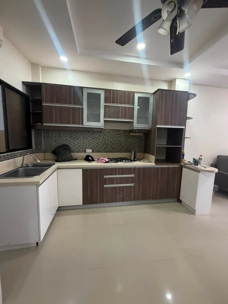 Townhouse for Rent Banawa Cebu - photo 1